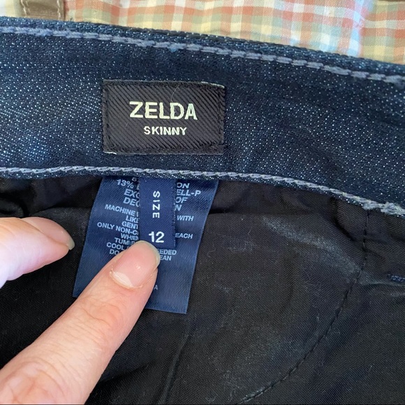 EXPRESS Zelda Dark Skinny Jeans with Chain Size 12 - Picture 3 of 8